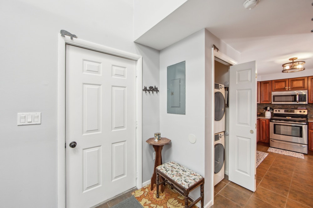 Hullabaloo 23E - Upgrade End Unit With Mountain Views 2 Bedroom Townhouse by The Summit at Gore Mountain