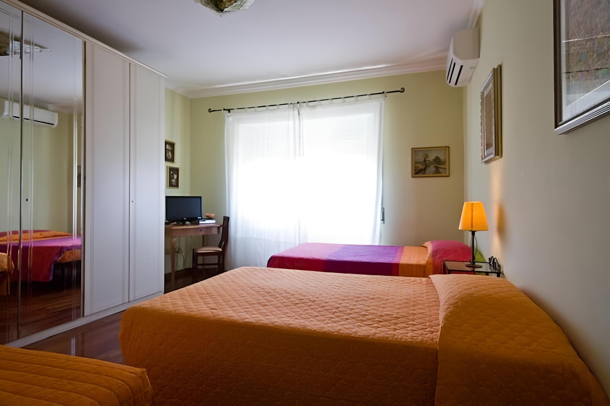 B&B Davila 25