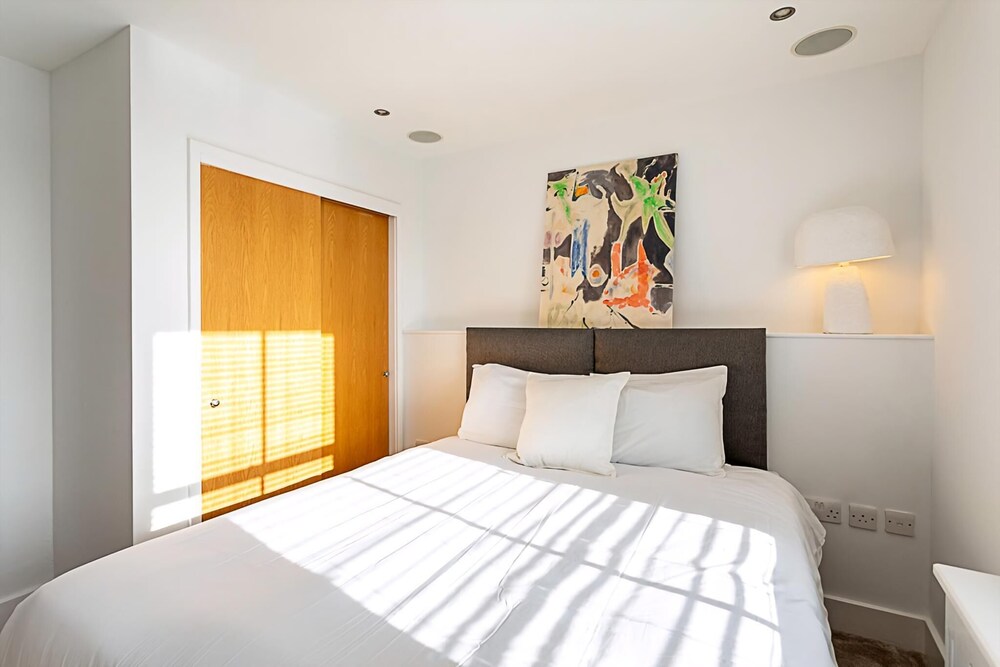 Elegant 3 bed Apartment in Earls Court