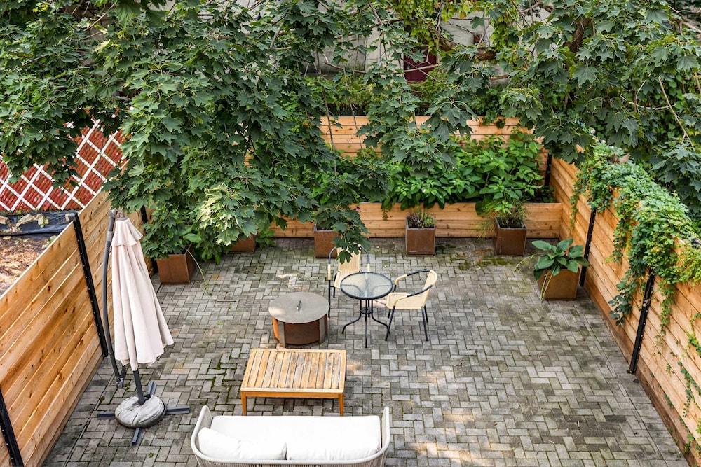 Bainbridge by Rove Duplex w Deck Backyard