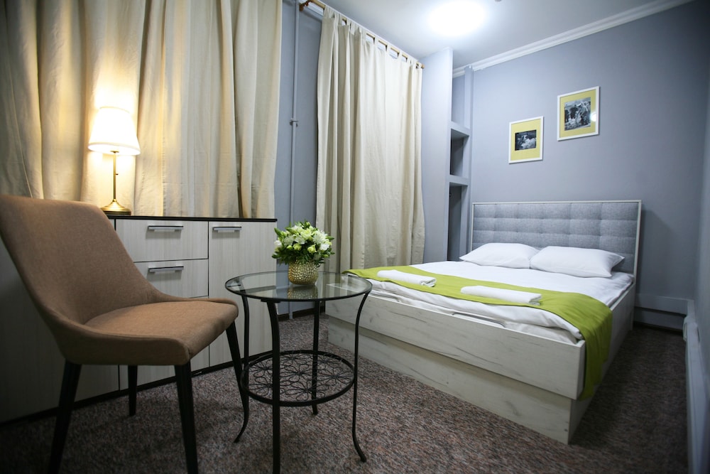 Cheers Hotel - Hostel