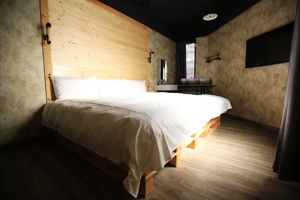 Nys Loft Hotel - Hostel