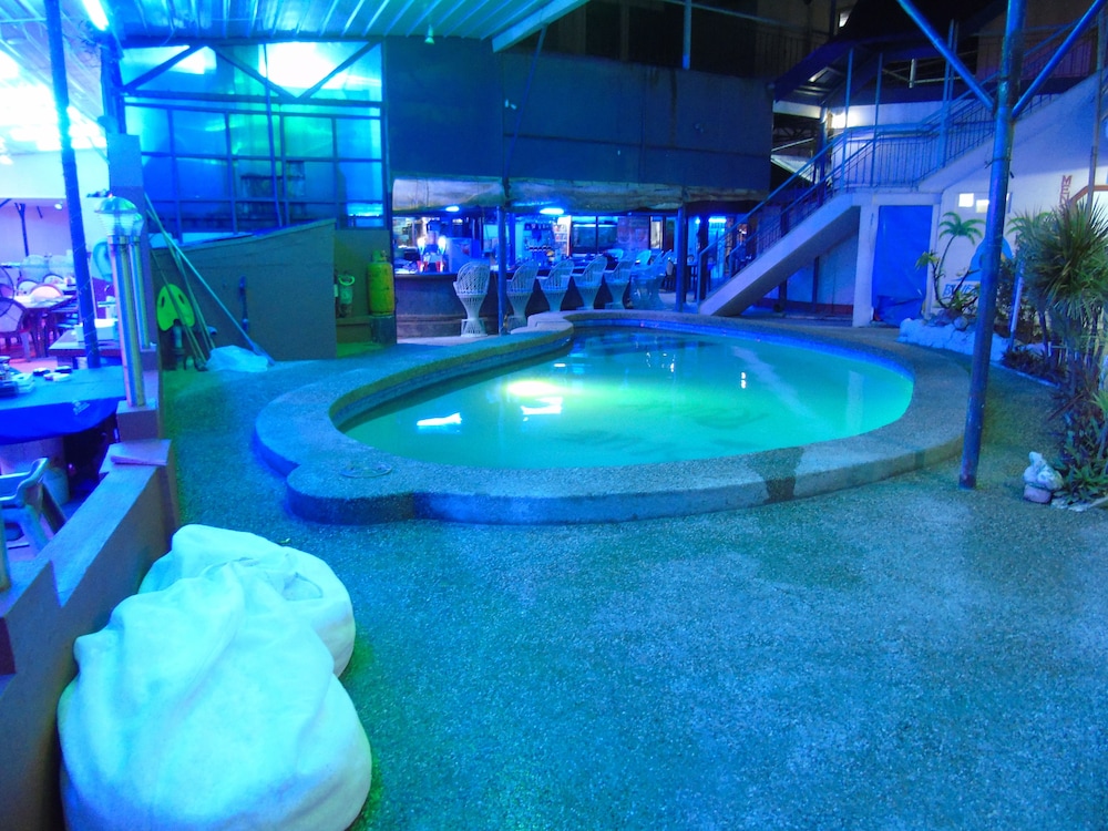 Blue Rock Beach Resort
