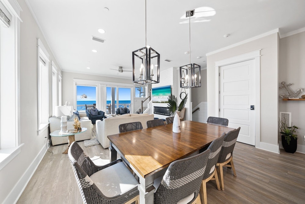 Joy By The Sea 5 Bedroom Home
