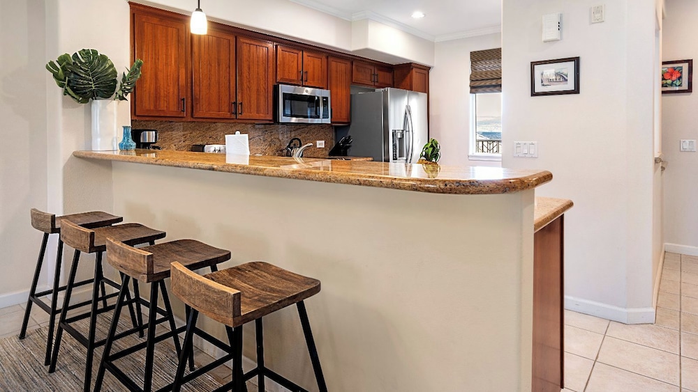 Family-friendly Waikoloa Villa - Pools, Golf & Walk to A-bay Adventures - Vrkcv