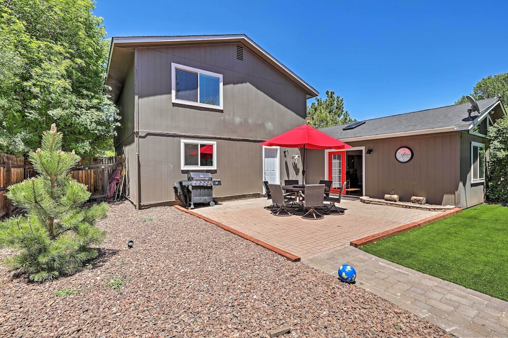 Pet-friendly Flagstaff Home w/ Mountain View view 3