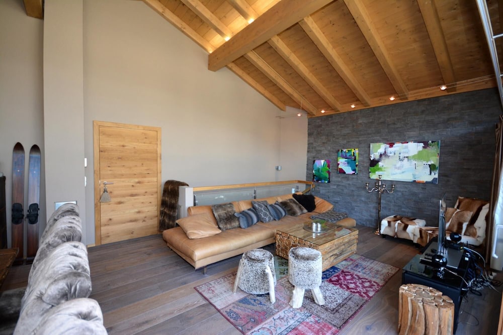 Zell City Exclusive Lodges - Penthouse Mandalisa