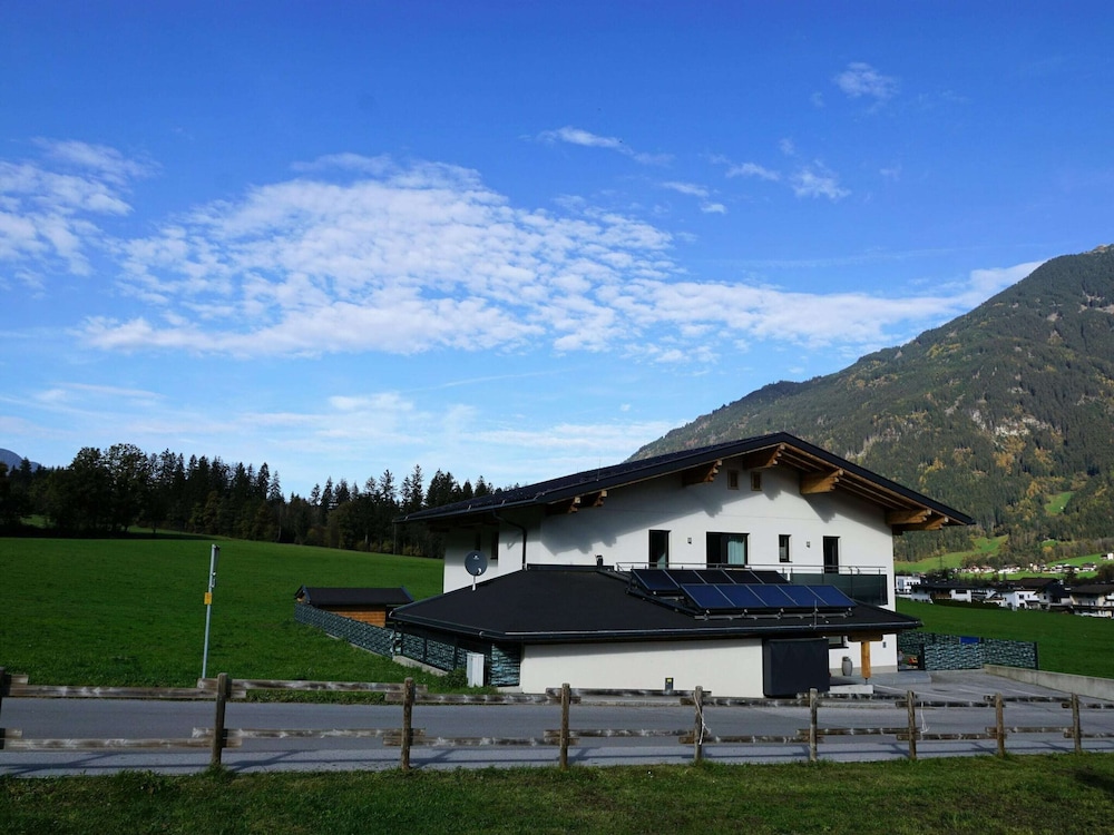Chalet in Kaltenbach Near Ski Lift