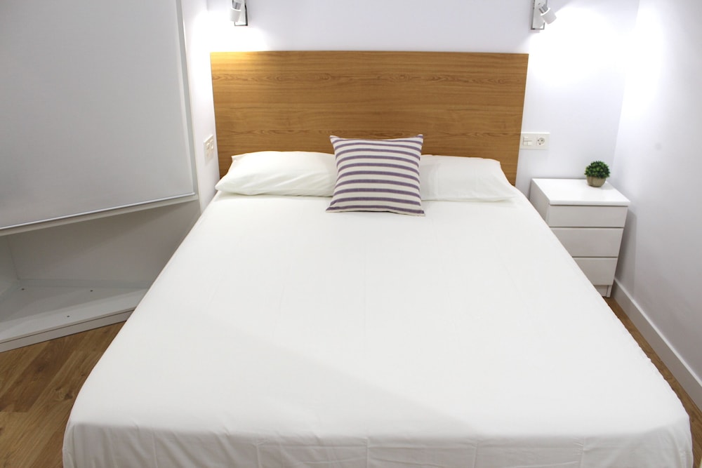 CENTRAL APARTMENT NEAR THE SEA - by SanSebastianApartments.es