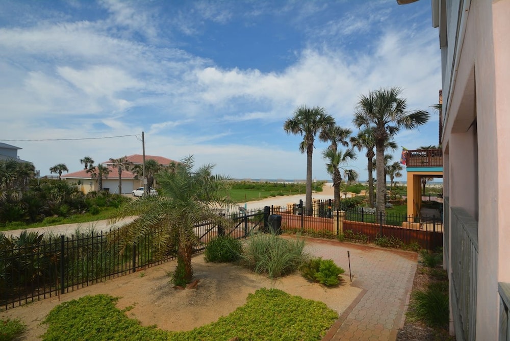 Just Beachy A Luxury Retreat Sleeps 12 3 Levels With Elevator- Perfect for 1-3 Families