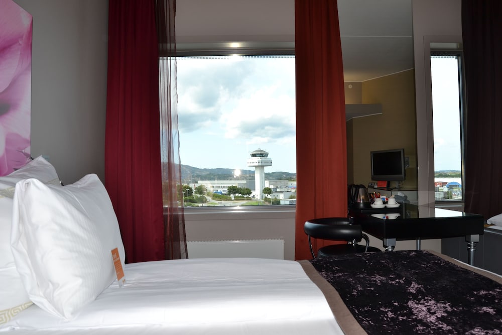 Bergen Vacations - Clarion Hotel Bergen Airport Terminal - Property Image 8