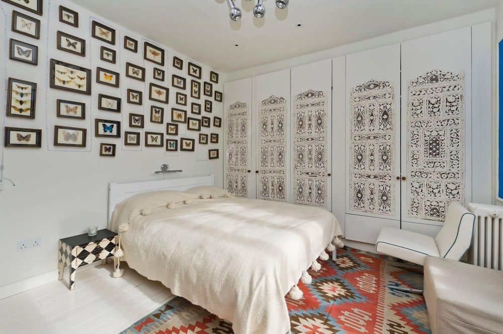 Stylish 5 Bed House in St John s Wood Maida Vale