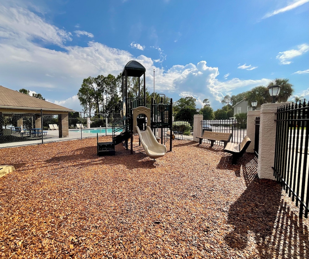The Davenport Lakes Retreat