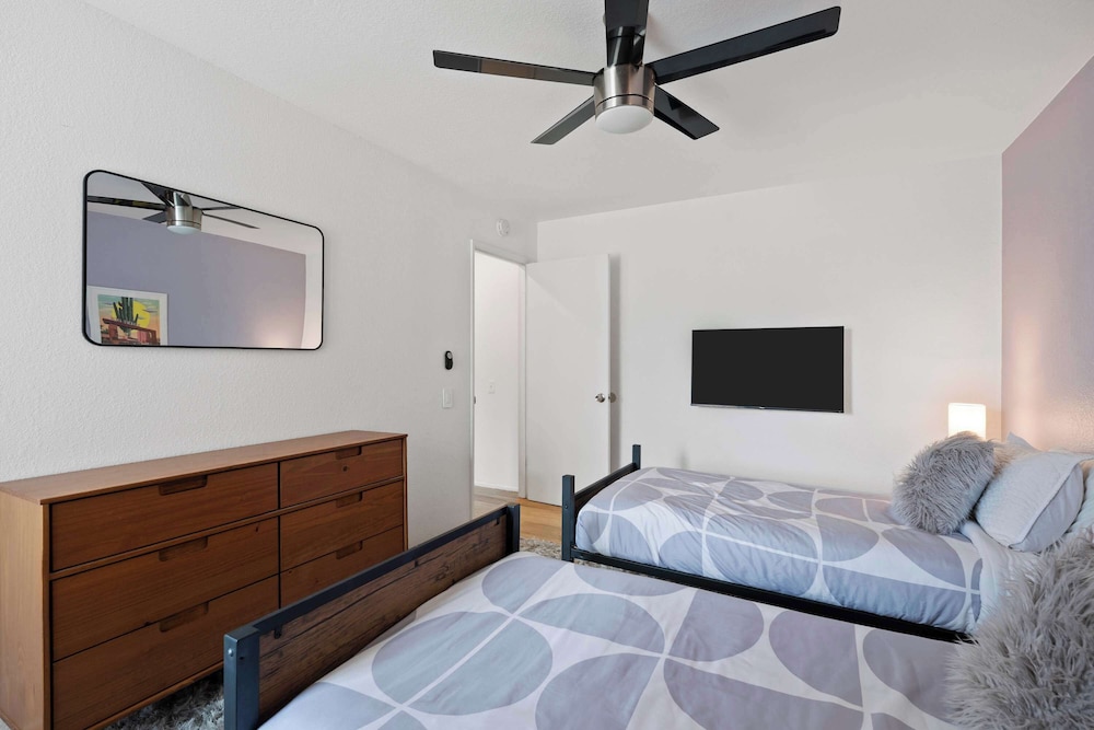 Hacienda Hideaway-3bd Great for Families
