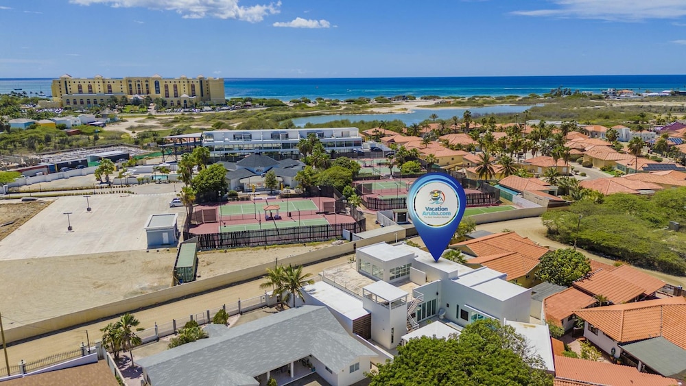 4 4 5 Rooftoppoolpingponggazebonear Ritz Beach