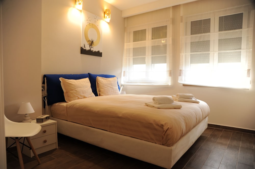 Budapest Easy Flat - Penthouse Basilica