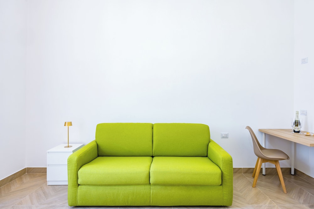 Essentia Home