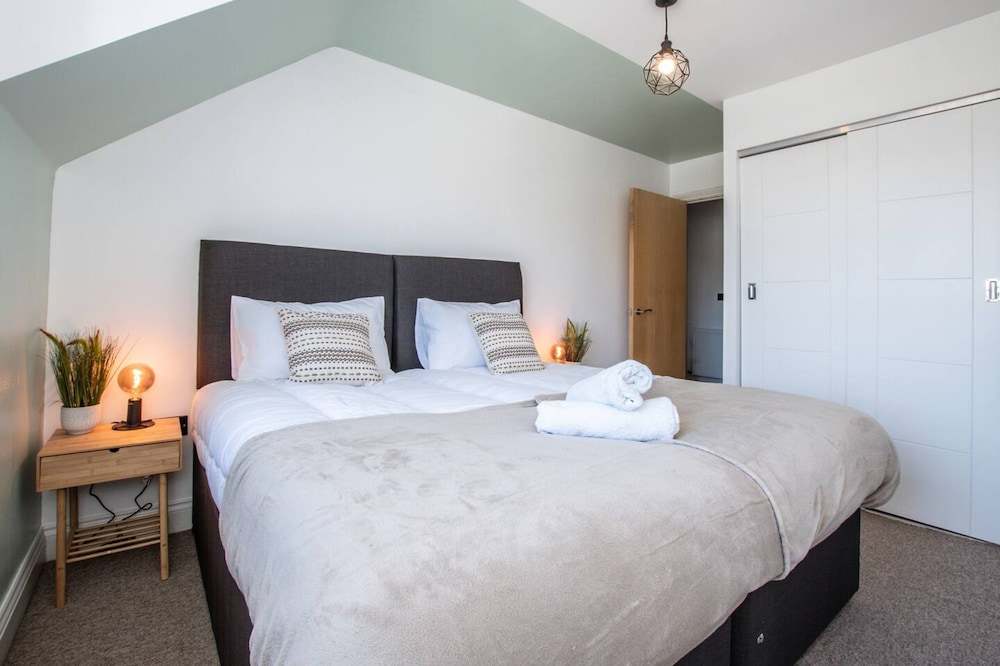 in Bournemouth With 2 Bedrooms and 1 Bathrooms