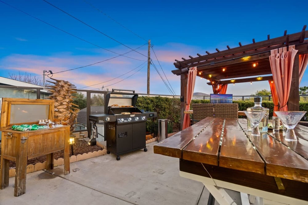 Mountain Majesty With AC BBQ Parking