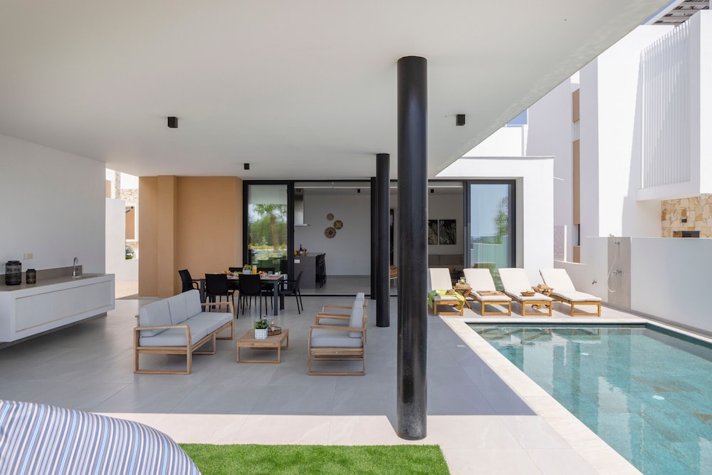 Protaras Aqua Pearl Villa 9