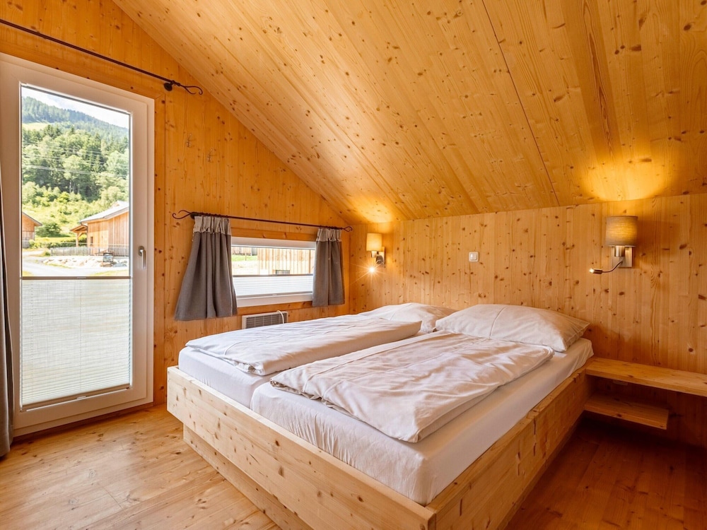 Lavish Chalet With Whirlpool