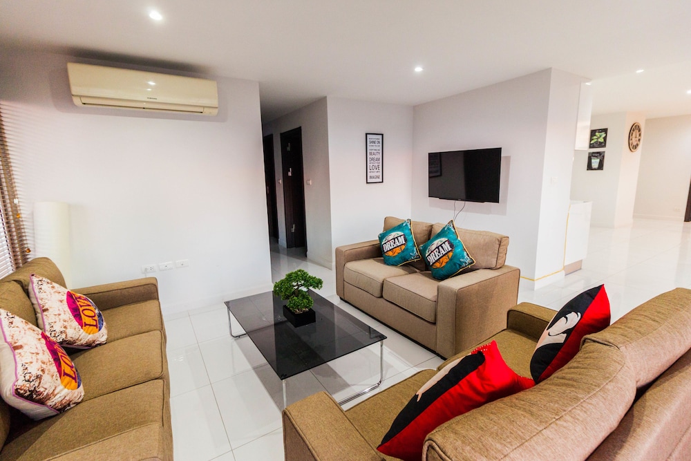 The Place Pratumnak by PSR ASIA