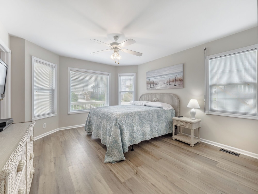 Beach, Please by Topsail Realty