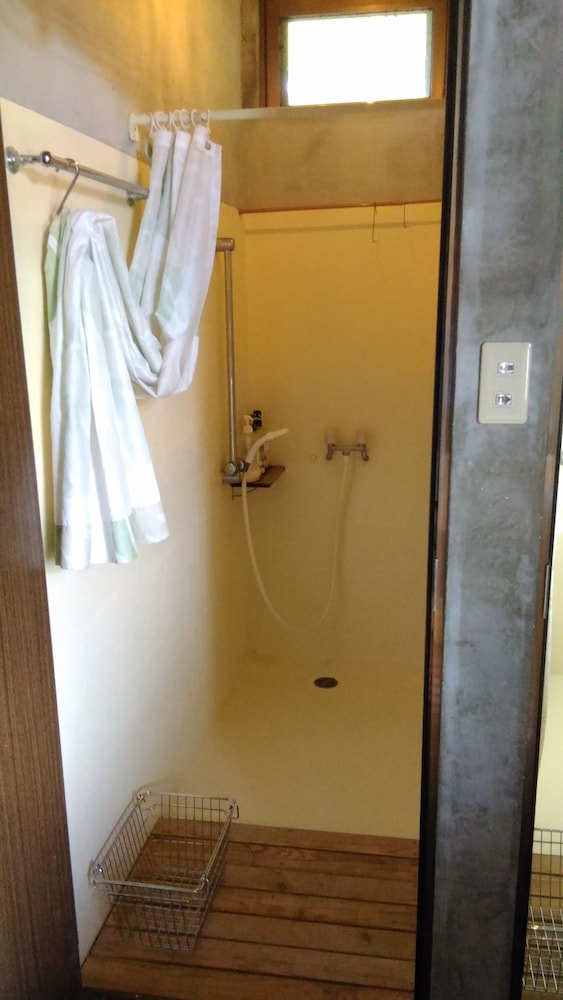 Hotel Hibiscus - Hostel