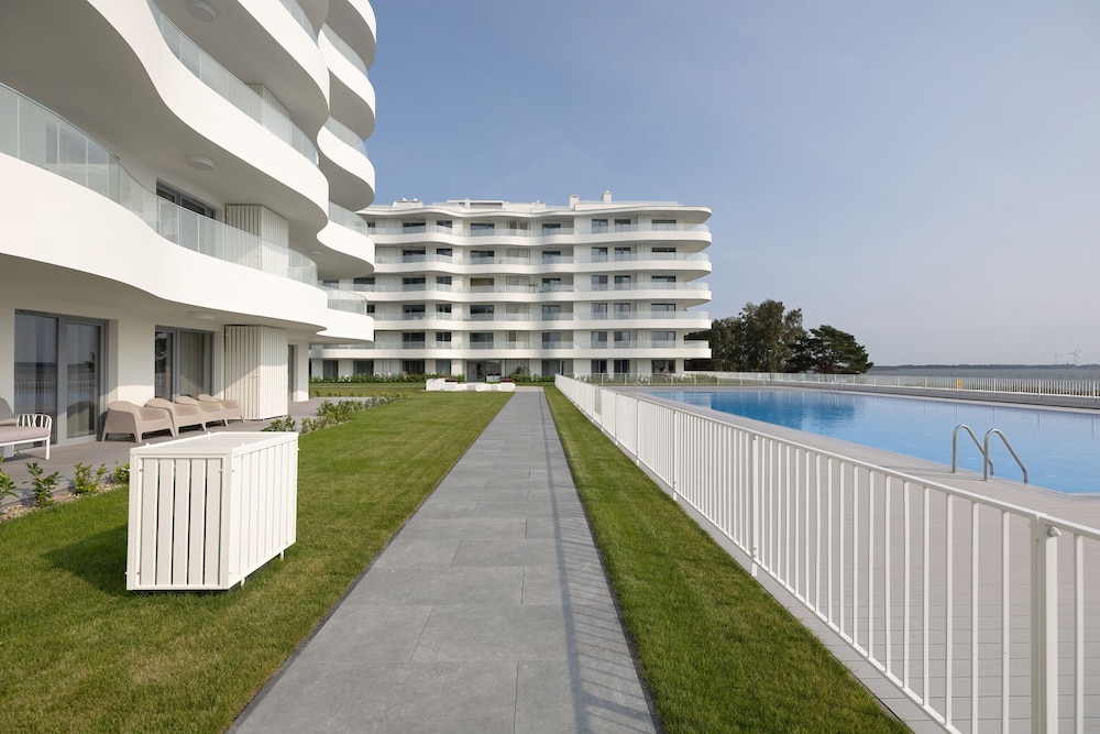 Turquoise Apartment Rogowo by Renters