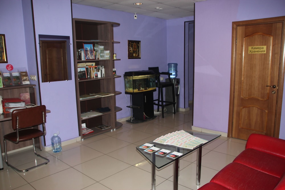 Good Cat - Hostel