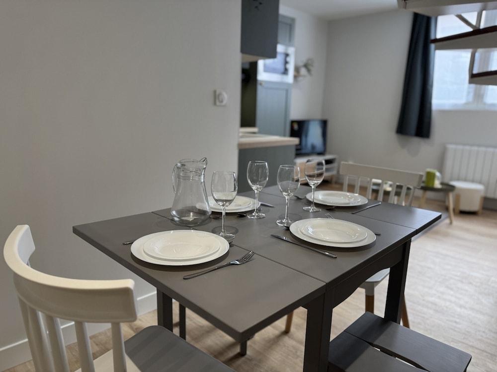 Duplex in Le Mans Near 24 Hours Circuit