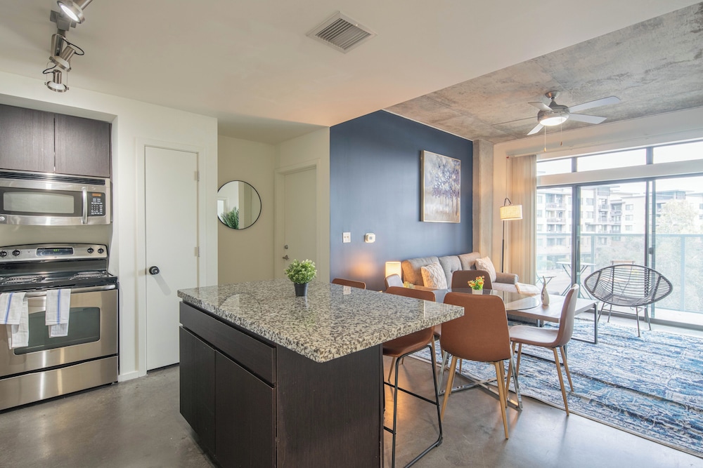 ROVE LIVING/KL - Roosevelt Point