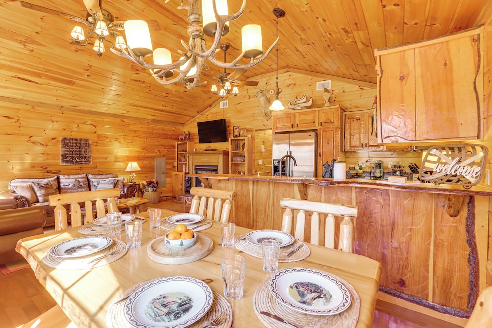 1 Mi to Nottely Lake: Home w/ Furnished Deck!