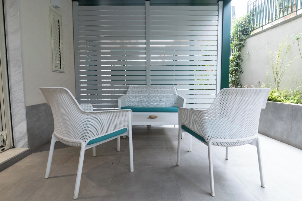 CATANIA E DINTORNI LIVING ROOMS