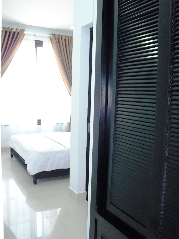 Van Nguyen Minihouse