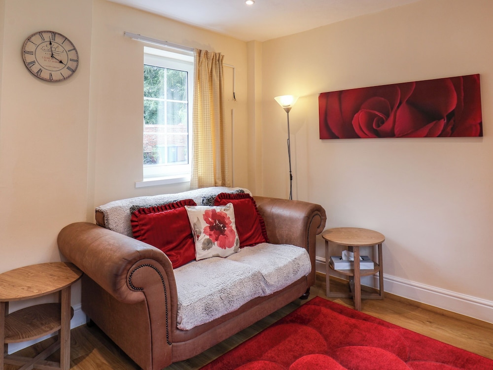 Cupid's Cottage view 4