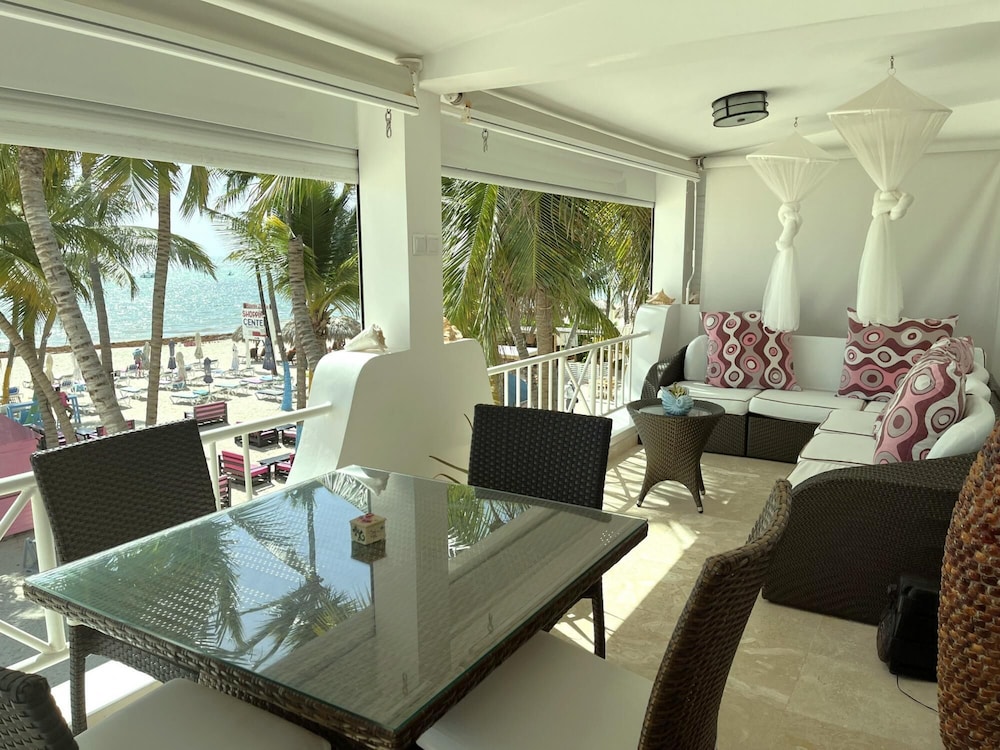 Beach Front Flor de Mar Los Corales Playa Bavaro