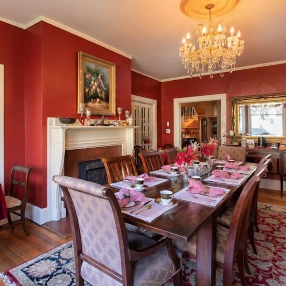 The Black Walnut B & B Inn
