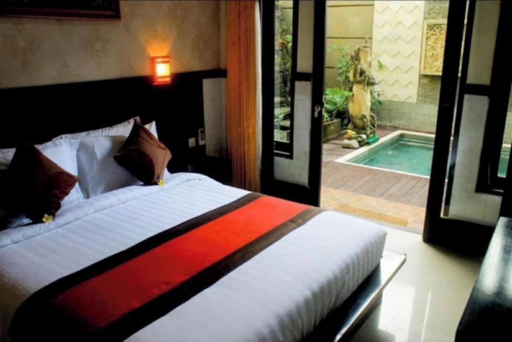 Antara Sunset Road, กูตา, อินโดนีเซีย - 15