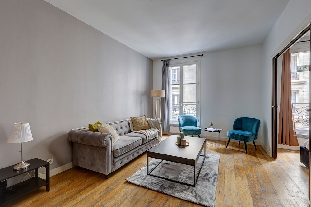 Modern Paris 2BR near Montparnasse