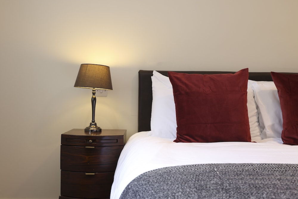 JOIVY Executive 2-Bed Apt With Stunning Roof Terraces view 3