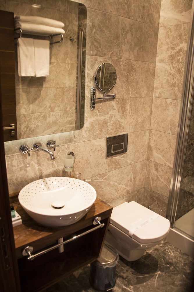 Old Port Otel - Image 57