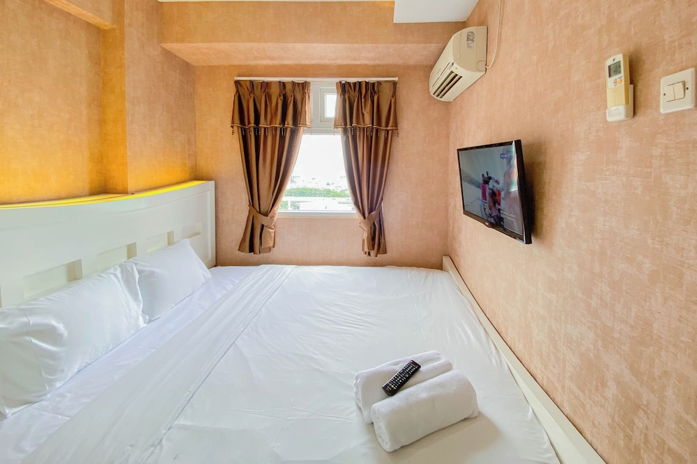 Pleasant And Modern Look 1Br Green Pramuka City Apartment