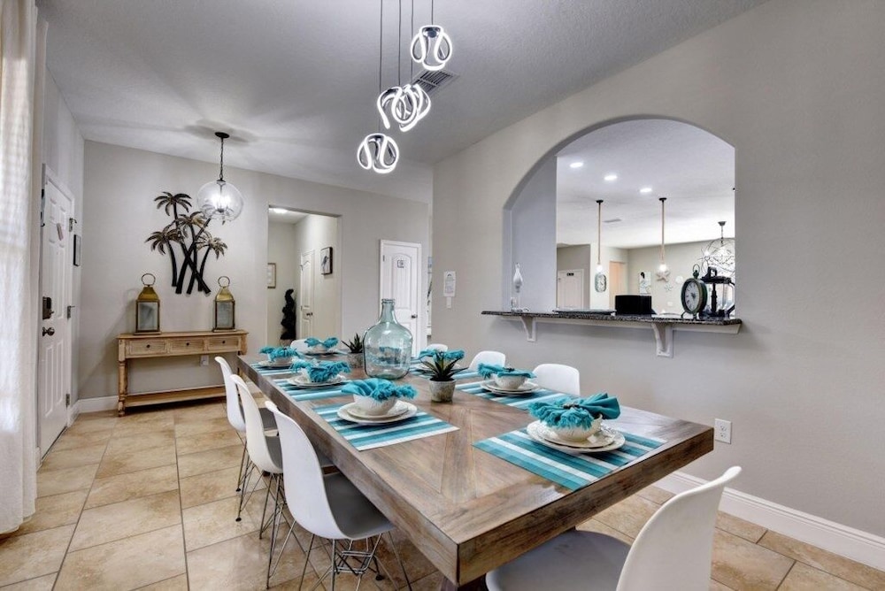 6br Villa W/ Pool In Solterra Resort Near Disney 6 Bedroom Villa