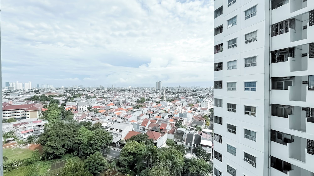 Good Place 1BR at Menara Kebon Jeruk Apartment