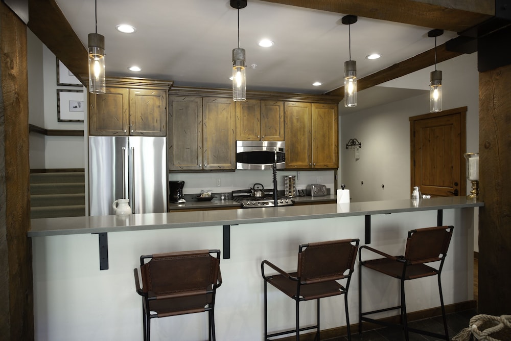 3 Bedroom Condo with Spa - Silver Baron Lodge 3 Condo