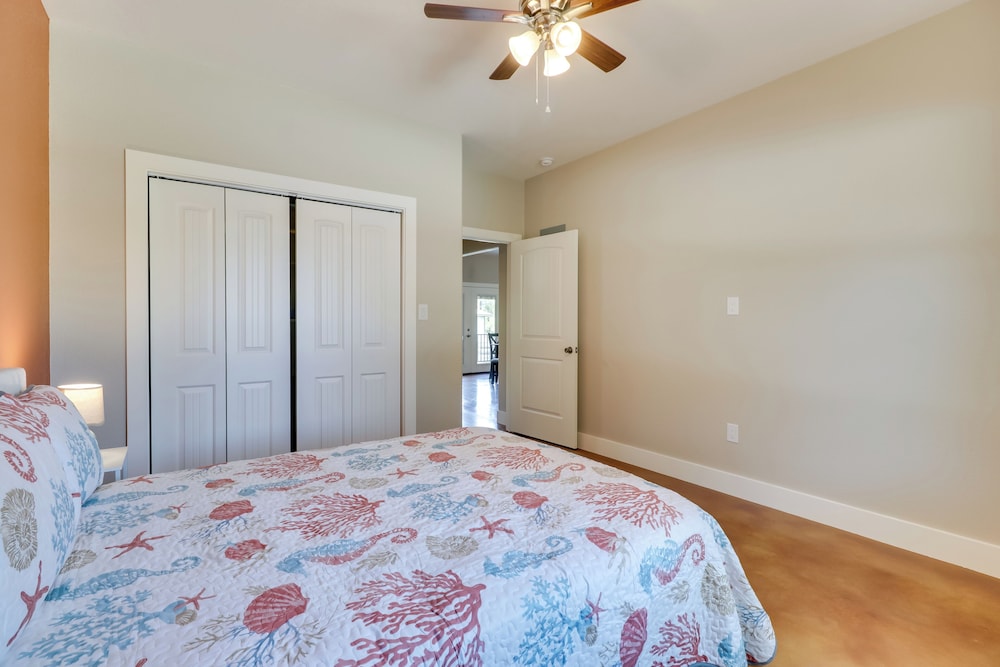 Quiet Hill Country Home: 1 Mi to Lake LBJ Access!
