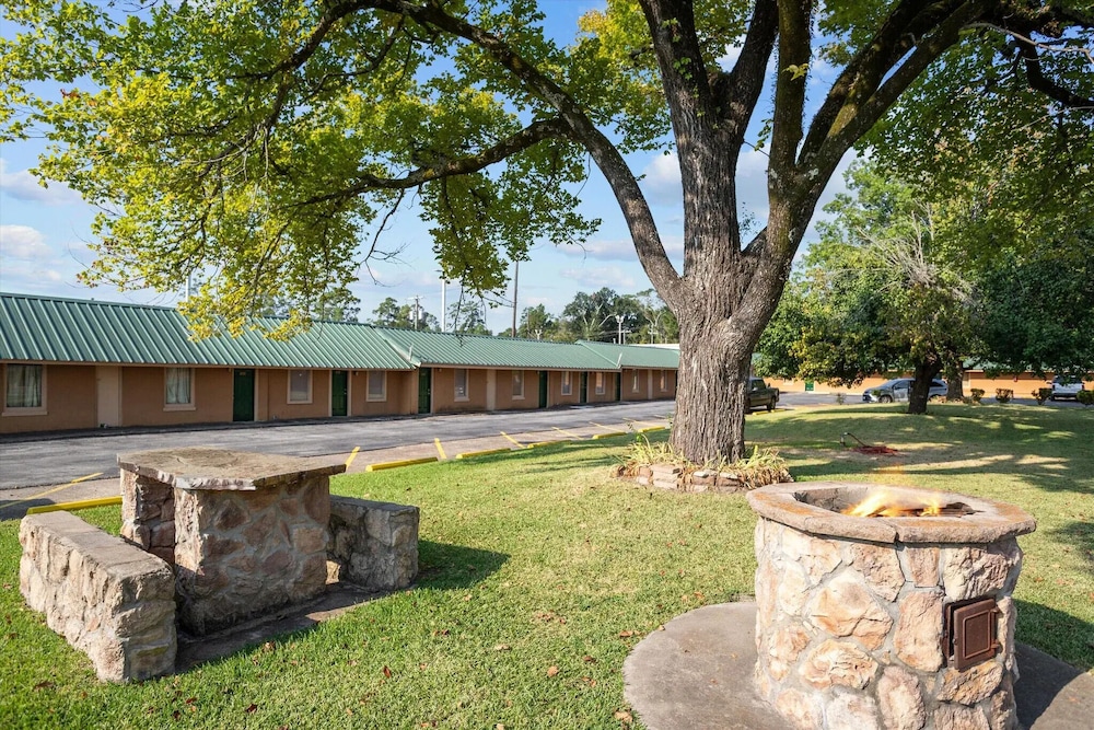 Angelina Motel