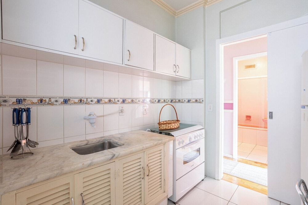 Apartamento c 2 Quartos no Centro Hist Rico