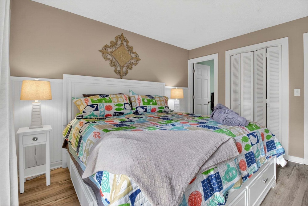 Ocean View Condominium 2 Bedroom Condo